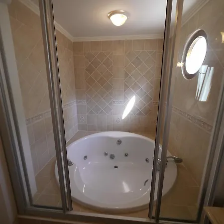 Elegant Villas 2/10 * Bodrum