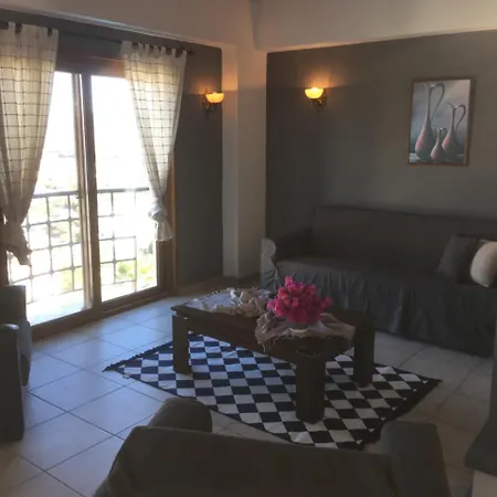 Elegant Villas 2/10 *