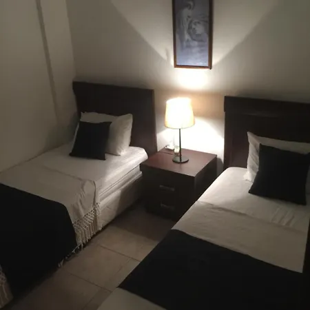 Elegant Villas 2/10 *