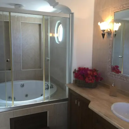Дом отдыха Elegant Villas 2/10